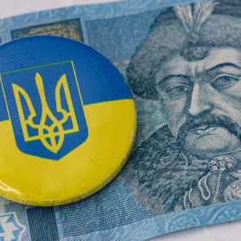 Чи буде рости курс долара? Як Україна намагається його утримати?