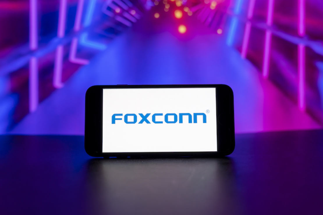 Foxconn, собирающая IPhone, подтверждает рекордные продажи в апреле