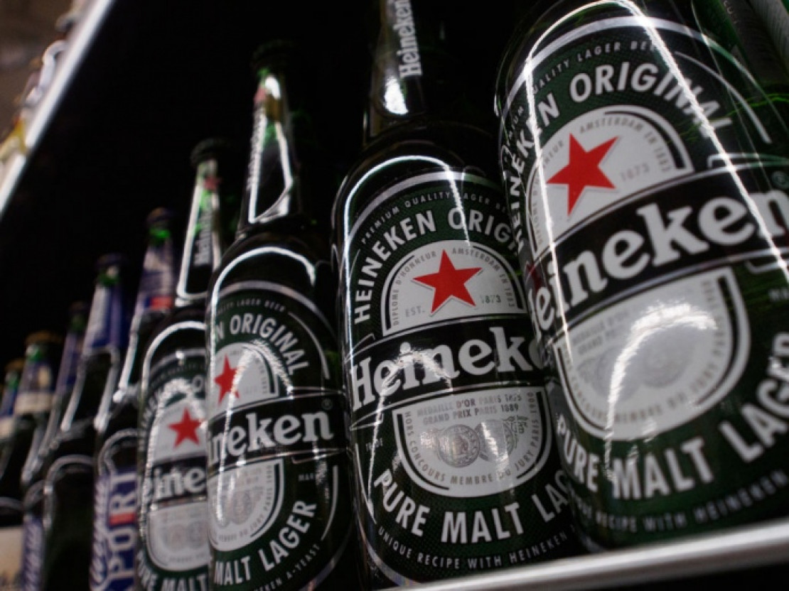 Heineken знайшов покупця на свій бізнес у РФ: подав заявку на затвердження угоди