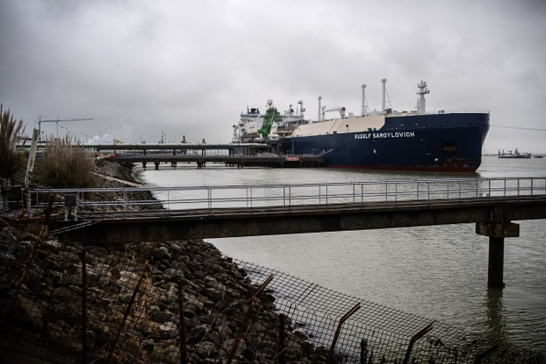 Несмотря на санкции, доходы России от продажи нефти и газа в феврале выросли на 80%, чем в прошлом году