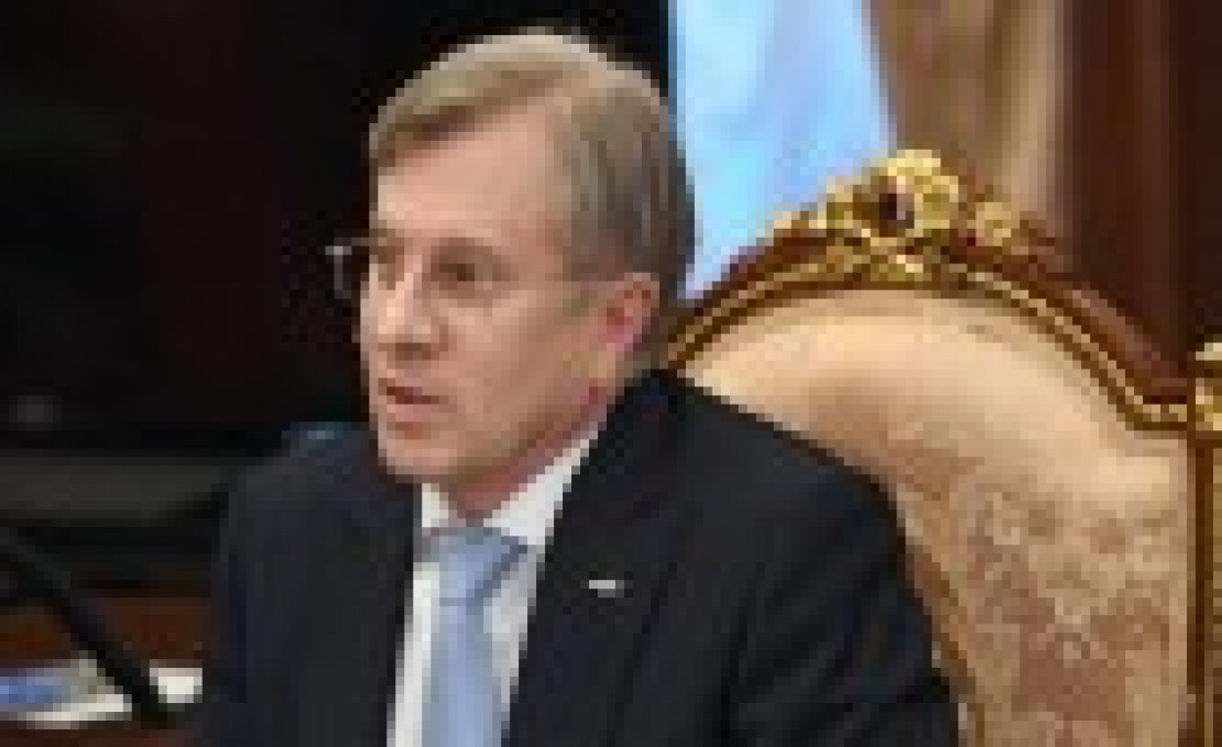 СБУ повідомила про підозру міністру транспорту РФ: через нього до Криму перекинули ворожу бронетехніку