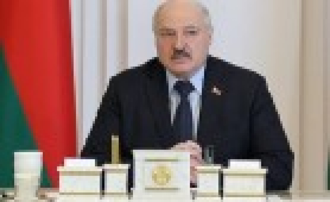 ЗМІ: Білорусь спалює золотовалютні резерви, а грошей залишається дедалі менше